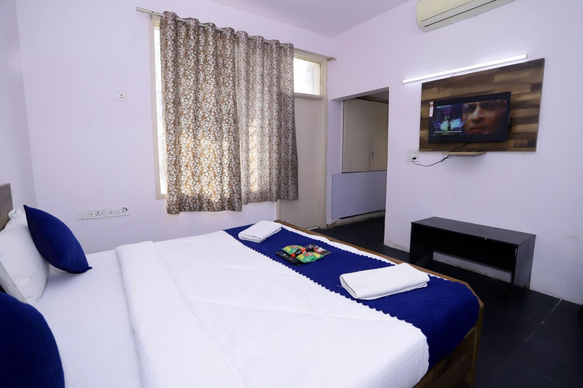 Hotel Warm Welcome - Noida Sector 51 Exteriör bild