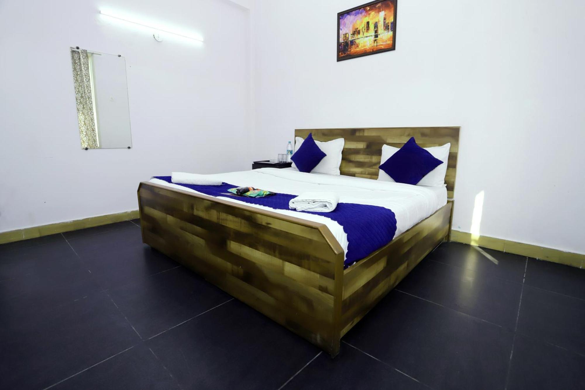 Hotel Warm Welcome - Noida Sector 51 Exteriör bild