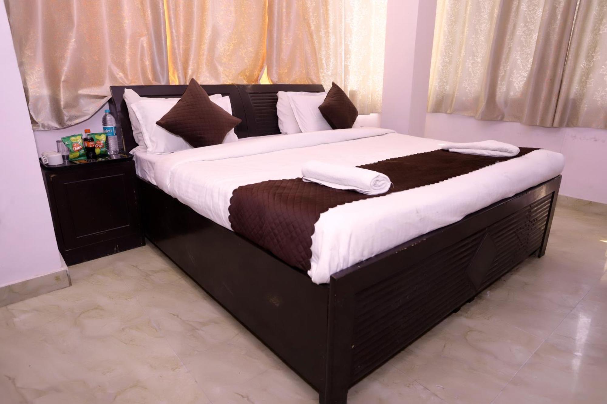 Hotel Warm Welcome - Noida Sector 51 Exteriör bild