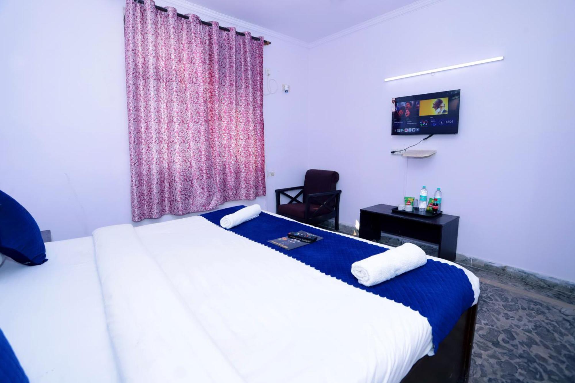 Hotel Warm Welcome - Noida Sector 51 Exteriör bild