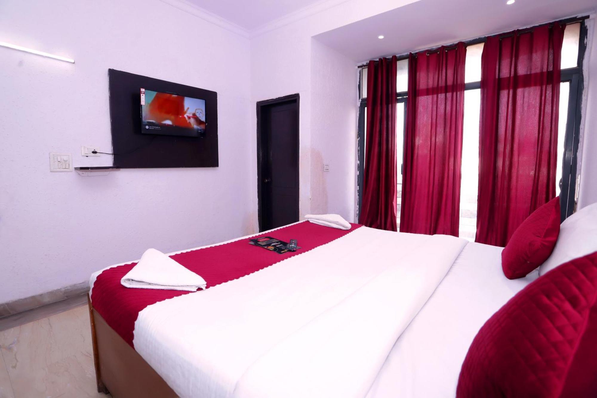 Hotel Warm Welcome - Noida Sector 51 Exteriör bild